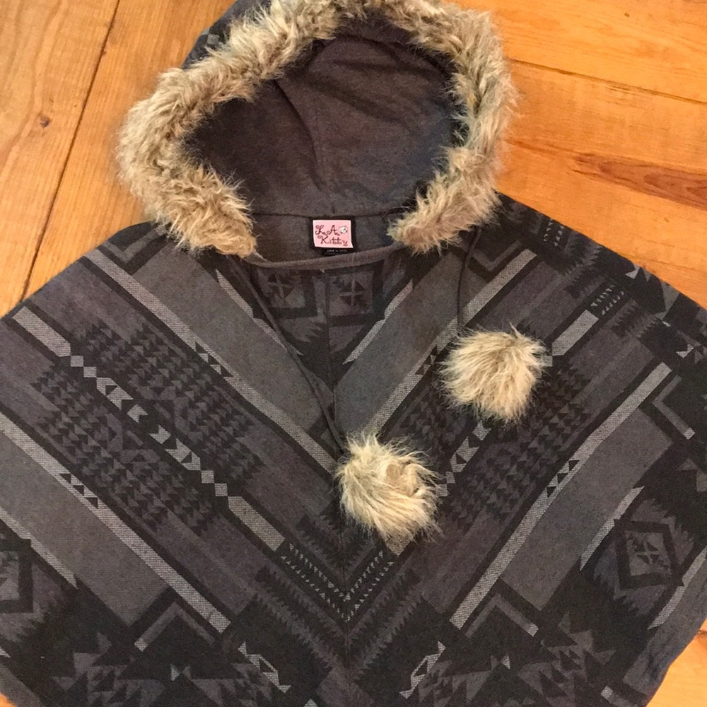 LA Kitty Size Small Poncho